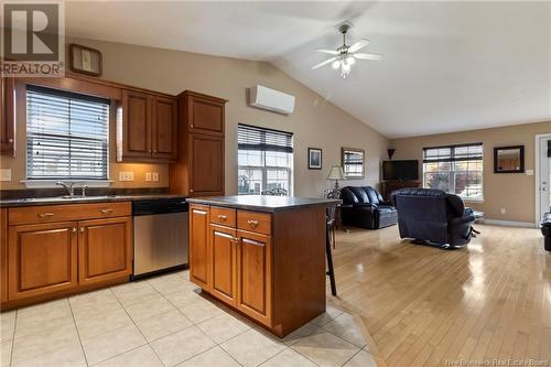 137 Mount Pleasant, Moncton, NB - Indoor Photo Showing Kitchen