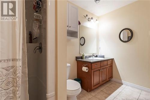 137 Mount Pleasant, Moncton, NB - Indoor Photo Showing Bathroom