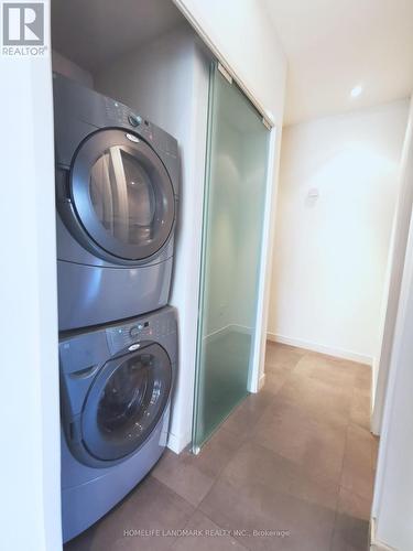 101 - 5 Mariner Terrace, Toronto, ON - Indoor Photo Showing Laundry Room