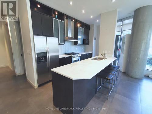 101 - 5 Mariner Terrace, Toronto, ON - Indoor Photo Showing Kitchen With Double Sink With Upgraded Kitchen