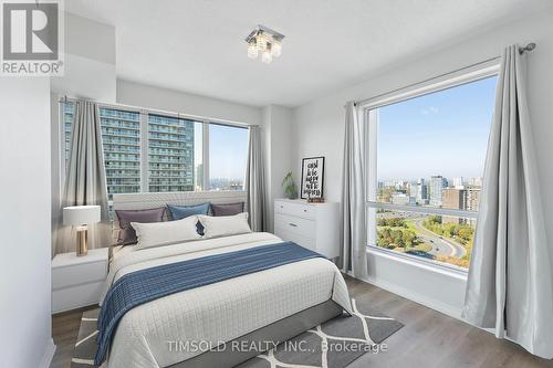 2501 - 30 Herons Hill Way, Toronto, ON - Indoor Photo Showing Bedroom