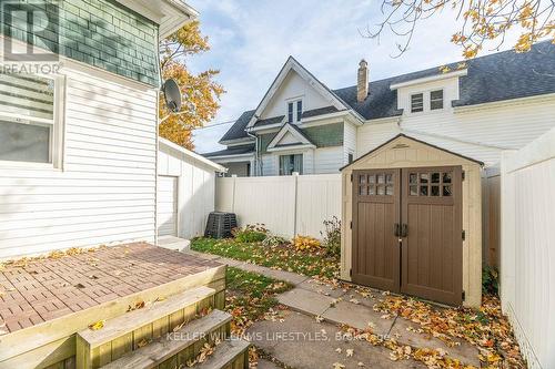 212 Warwick Street, Warwick (Watford), ON - Outdoor