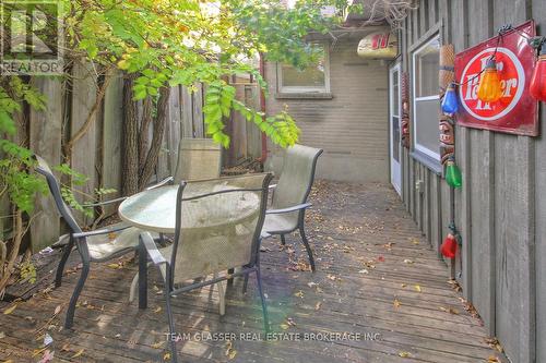 1656 Moffatt Avenue, London, ON - Outdoor With Deck Patio Veranda