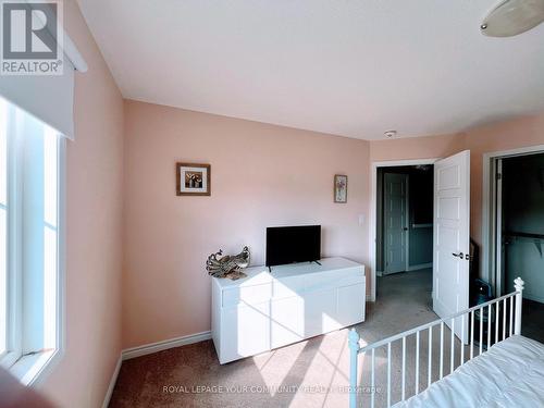 1140 Duignan Crescent, Milton, ON - Indoor Photo Showing Bedroom