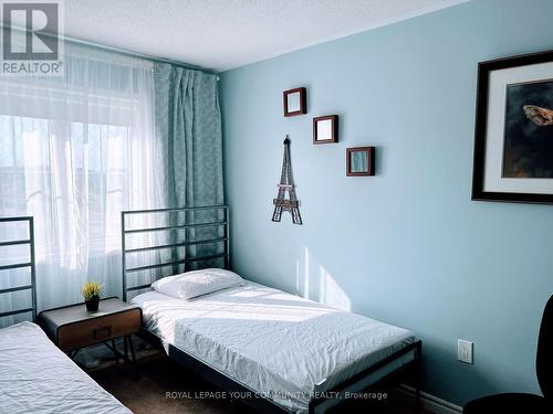 1140 Duignan Crescent, Milton, ON - Indoor Photo Showing Bedroom