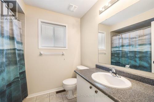 103 Gail Parks Crescent, Newmarket, ON - Indoor Photo Showing Bathroom