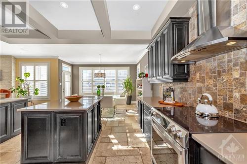 700 Beaudelaire Drive, Ottawa, ON - Indoor Photo Showing Kitchen With Upgraded Kitchen