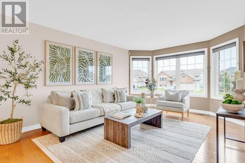 1 Pier Drive, Brighton, ON - Indoor Photo Showing Living Room