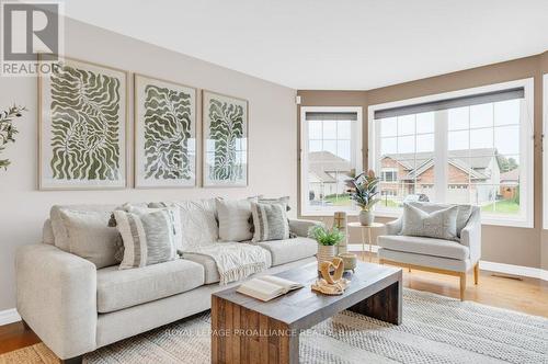 1 Pier Drive, Brighton, ON - Indoor Photo Showing Living Room