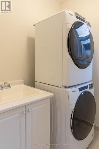 43 Tweedhill Avenue, Caledon, ON - Indoor Photo Showing Laundry Room