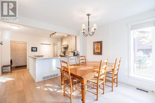 #10 4576 Timberline Crescent, Fernie, BC - Indoor Photo Showing Dining Room