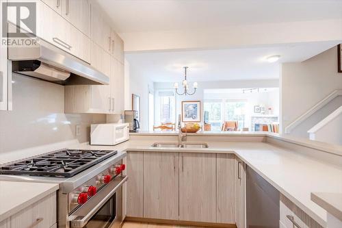 #10 4576 Timberline Crescent, Fernie, BC - Indoor Photo Showing Kitchen With Double Sink