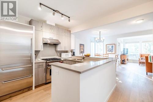 #10 4576 Timberline Crescent, Fernie, BC - Indoor Photo Showing Kitchen With Double Sink