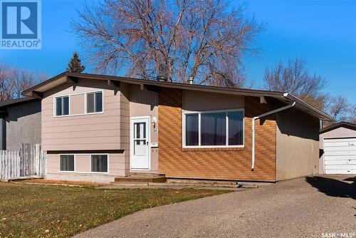 1826 Dewdney Avenue E, Regina, SK - Outdoor