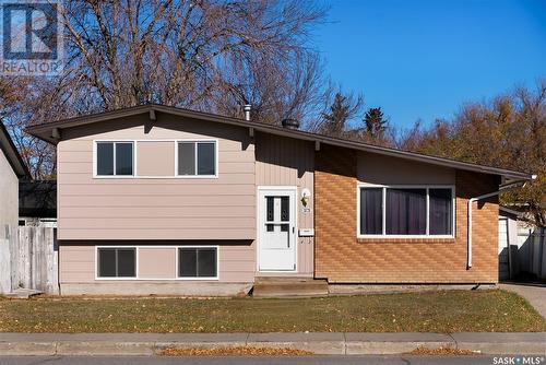 1826 Dewdney Avenue E, Regina, SK - Outdoor