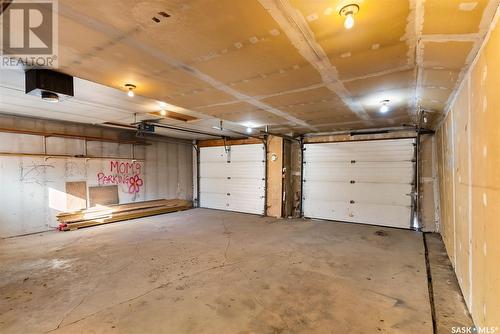 1826 Dewdney Avenue E, Regina, SK - Indoor Photo Showing Garage