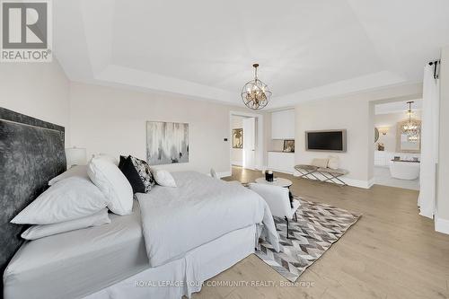 64 Deerhaven Crescent, Vaughan, ON - Indoor Photo Showing Bedroom