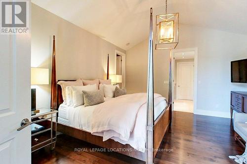 104 Hoggard Court, Blue Mountains, ON - Indoor Photo Showing Bedroom