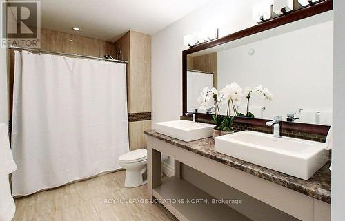 104 Hoggard Court, Blue Mountains, ON - Indoor Photo Showing Bathroom