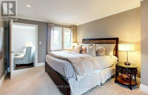 104 Hoggard Court, Blue Mountains, ON - Indoor Photo Showing Bedroom