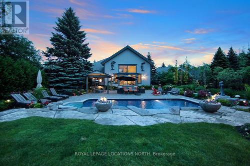 104 Hoggard Court, Blue Mountains, ON - Outdoor With In Ground Pool