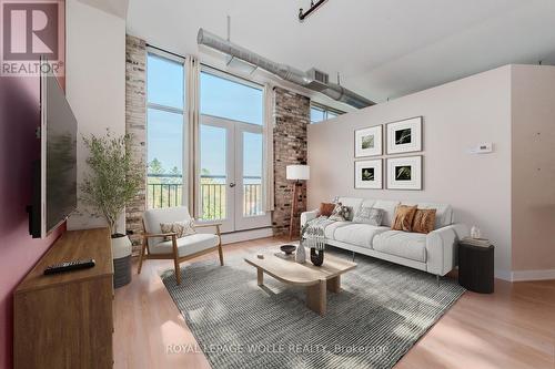 505 - 120 Mansion Street, Kitchener, ON - Indoor Photo Showing Living Room