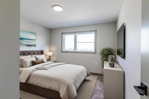 128 Cowley Street, Winnipeg, MB - Indoor Photo Showing Bedroom