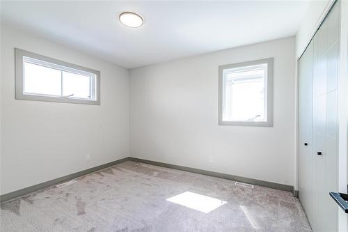 128 Cowley Street, Winnipeg, MB - Indoor Photo Showing Other Room