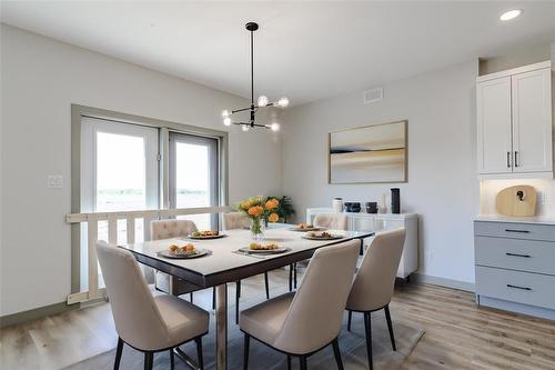 128 Cowley Street, Winnipeg, MB - Indoor Photo Showing Dining Room