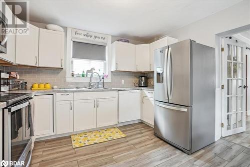 80 Haynes Avenue, St. Catharines, ON - Indoor Photo Showing Kitchen