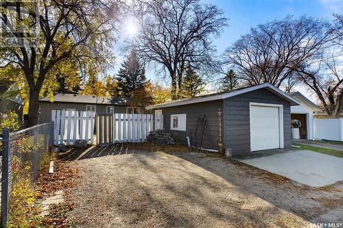 4012 Regina Avenue, Regina, SK - Outdoor