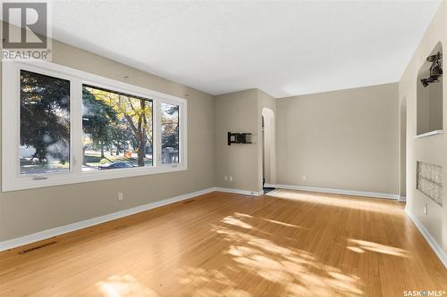 4012 Regina Avenue, Regina, SK - Indoor Photo Showing Other Room