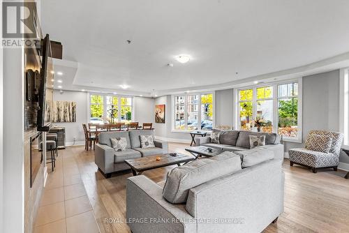 108 - 650 Gordon Street, Whitby (Port Whitby), ON - Indoor Photo Showing Living Room