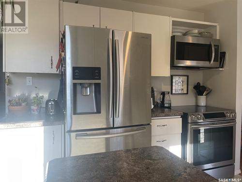 258 Haviland Crescent, Saskatoon, SK - Indoor Photo Showing Kitchen