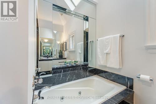 99 Cortleigh Boulevard, Toronto, ON - Indoor Photo Showing Bathroom