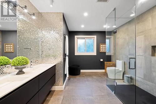 2939 Harvey Crescent, Mississauga, ON - Indoor Photo Showing Bathroom