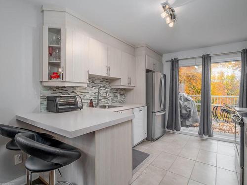 Kitchen - 3689 18E Rue, Laval (Laval-Ouest), QC - Indoor Photo Showing Kitchen With Upgraded Kitchen