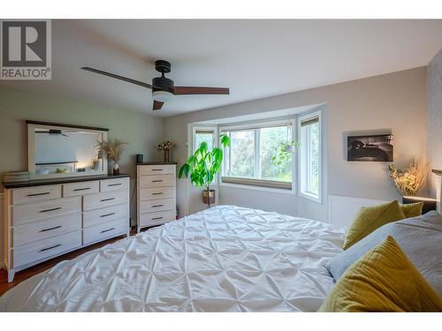 187 Brooks Place, Penticton, BC - Indoor Photo Showing Bedroom