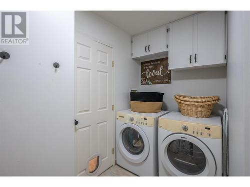 187 Brooks Place, Penticton, BC - Indoor Photo Showing Laundry Room