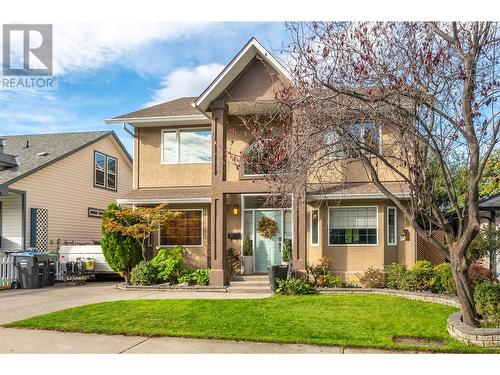 187 Brooks Place, Penticton, BC - Outdoor With Facade