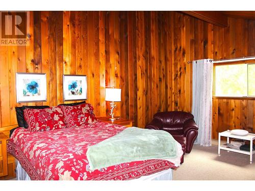 35 Walker Road, Enderby, BC - Indoor Photo Showing Bedroom