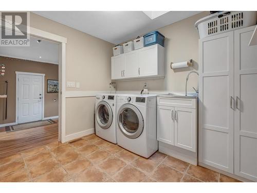 10707 Giants Head Road, Summerland, BC - Indoor Photo Showing Laundry Room