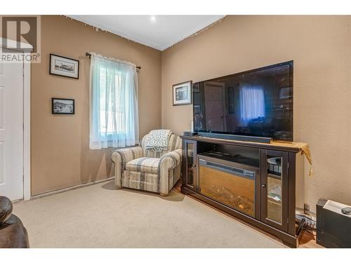 10707 Giants Head Road, Summerland, BC - Indoor