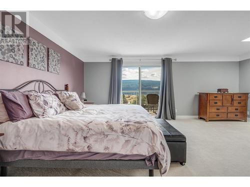 10707 Giants Head Road, Summerland, BC - Indoor Photo Showing Bedroom