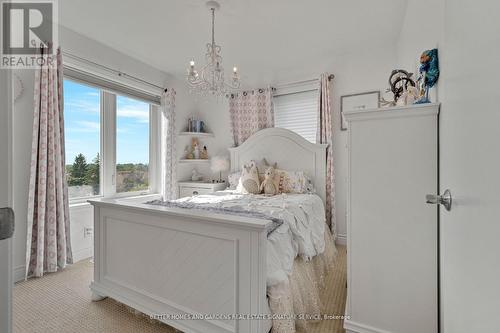 210 - 5 Richgrove Drive, Toronto, ON - Indoor Photo Showing Bedroom