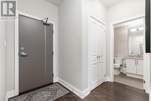 313 - 128 Garden Drive, Oakville, ON - Indoor Photo Showing Bathroom