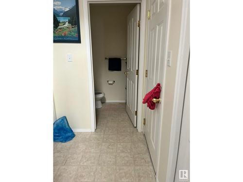 1906 37B Av Nw, Edmonton, AB - Indoor Photo Showing Other Room