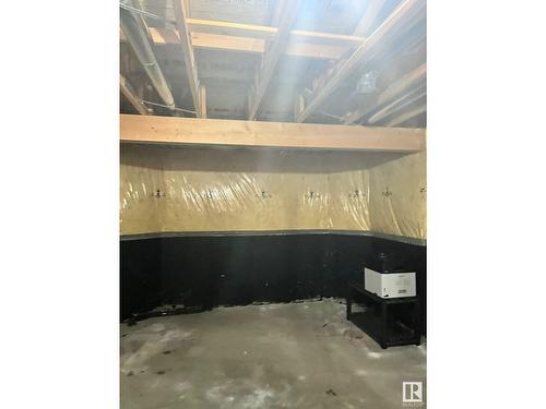 1906 37B Av Nw, Edmonton, AB - Indoor