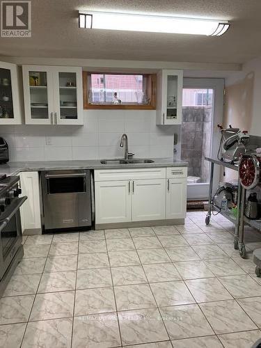 257 Patricia Avenue, Toronto, ON - Indoor Photo Showing Kitchen