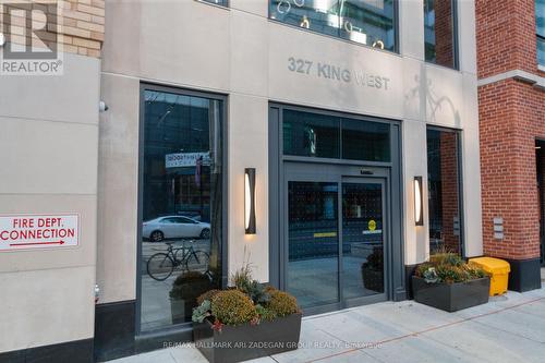 3107 - 327 King Street W, Toronto, ON - Outdoor